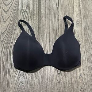NWOT Skims Push Up Bra Padded Seamless Form Solid Black Size 34DD